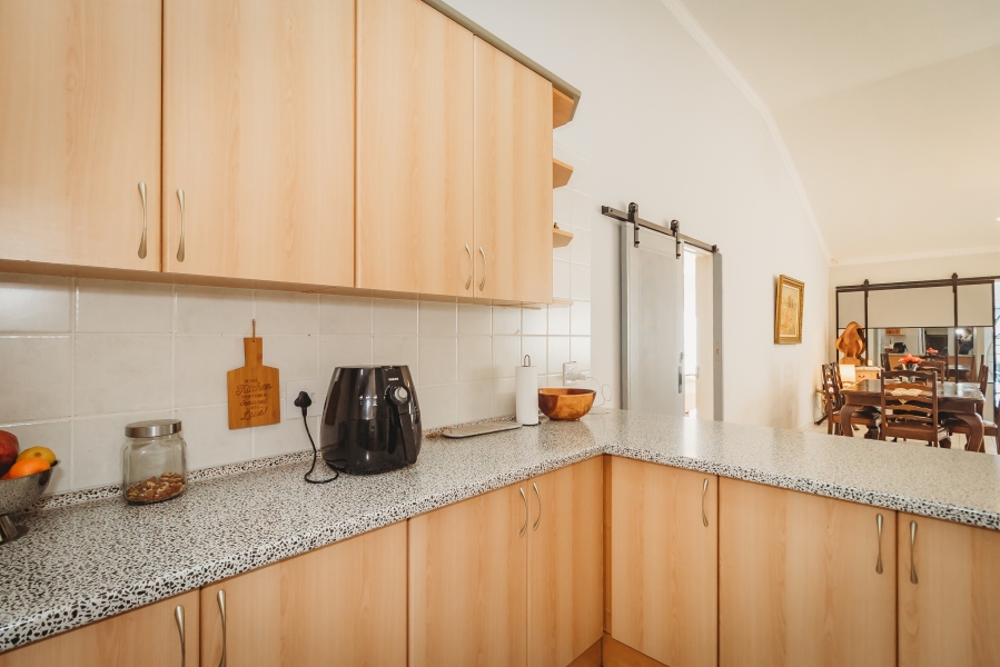 3 Bedroom Property for Sale in King George Park Western Cape